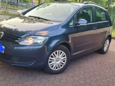 Gebraucht VW Golf Plus Cross Comfortline 105 PS (77 kW) 2010 Limousine