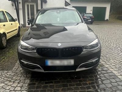 Gebraucht BMW 330 258 PS (189 kW) 2018 Braun Limousine