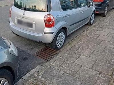 Gebraucht Renault Modus 80 PS (58 kW) 2007 Silber Van / Kleinbus