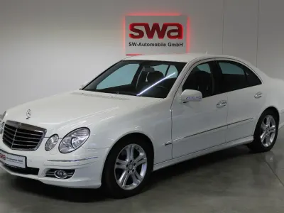 Gebraucht Mercedes E350 Avantgarde 272 PS (200 kW) 2008 Weiß Limousine
