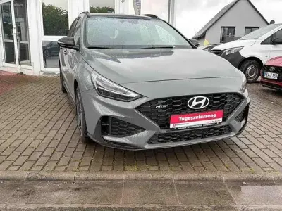 Neu Hyundai i30 N Line 140 PS (102 kW) 2025 Shadow grey Kombi