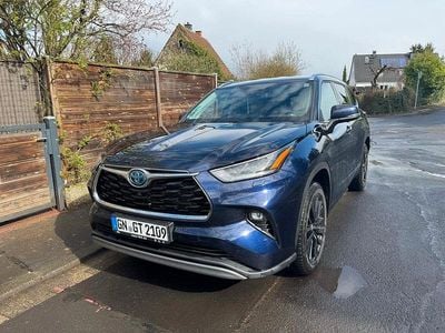 Gebraucht Toyota Highlander Hybrid Luxury 190 PS (139 kW) 2024 Blau SUV
