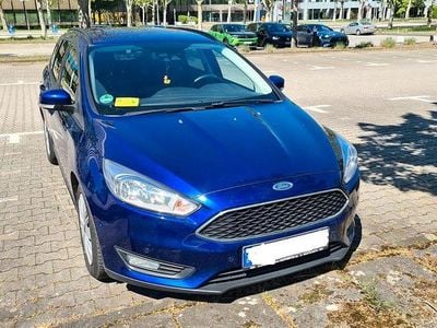 Second-hand Ford Focus Titanium 101 CP (74 kW) 2018 Albastru Break