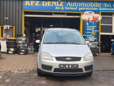 Grau Gebraucht 2006 Ford Focus Trend Limousine | 2.650 € (Etwas zu teuer)