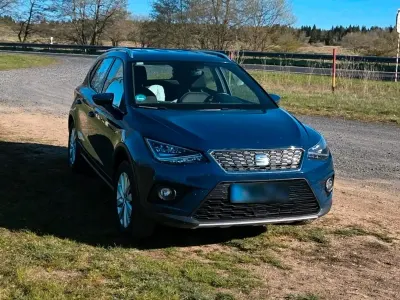 Usata Seat Arona XCELLENCE 110 CV (80 kW) 2018 Blu SUV