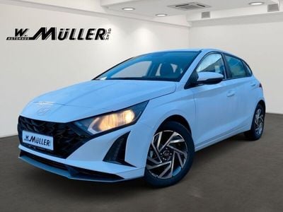 Gebraucht Hyundai i20 Trend 101 PS (74 kW) 2024 Atlas white Limousine