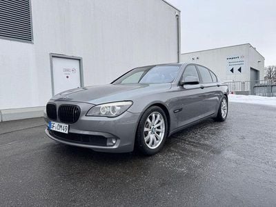 Gebraucht BMW 730L Performance 245 PS (180 kW) 2010 Grau Limousine