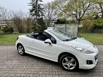 Gebraucht Peugeot 207 Active 120 PS (88 kW) 2013 Weiß Cabrio