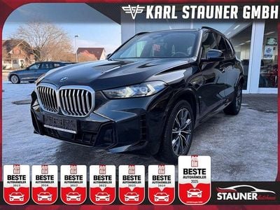 Saphirschwarz (metallic) Gebraucht 2024 BMW X5 M Sport SUV | 74.480 € (Superpreis)