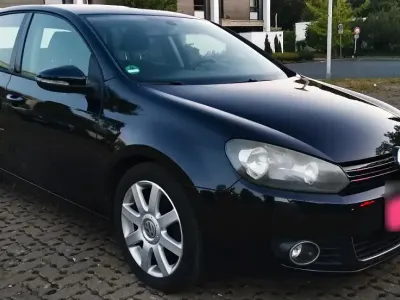 Gebraucht VW Golf VII 105 PS (77 kW) 2012 Schwarz Limousine