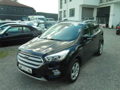 Gebraucht Ford Kuga Titanium 150 PS (110 kW) 2018 Schwarz SUV