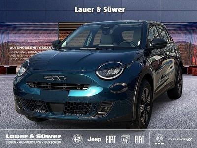 Neu Fiat 600 Business 118 PS (86 kW) 2026 Grün SUV
