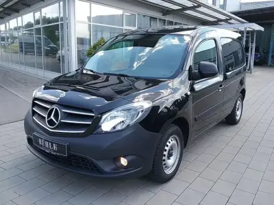Gebraucht Mercedes Citan 111 116 PS (85 kW) 2020 Dravitschwarz metallic (metallic) Van / Kleinbus