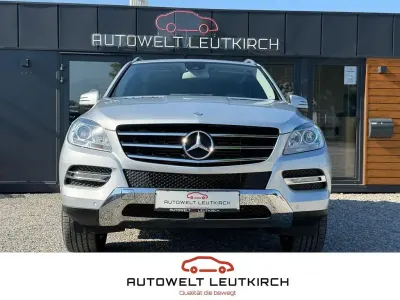 Gebraucht Mercedes ML250 204 PS (150 kW) 2011 Silber SUV