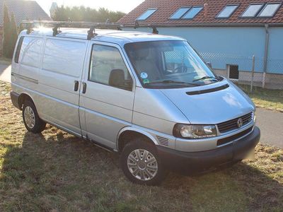 Gebraucht VW Transporter 102 PS (75 kW) 2002 Silber Van