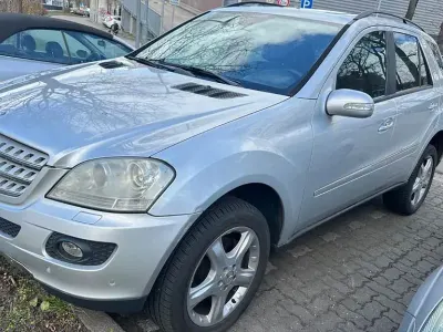 Gebraucht Mercedes ML280 190 PS (139 kW) 2006 Silber SUV