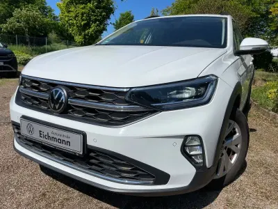 Używany VW Taigo Life 110 KM (80 kW) 2023 Biały SUV