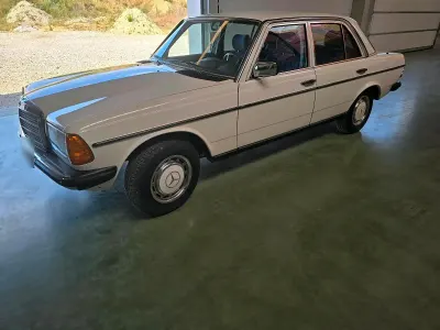 Gebraucht Mercedes 200 109 PS (80 kW) 1983 Limousine