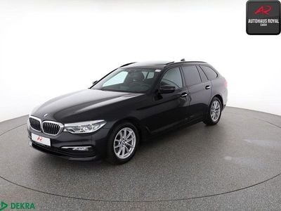 Saphirschwarz Gebraucht 2018 BMW 520 Sport Line Kombi | 27.480 € (Fairer Preis)