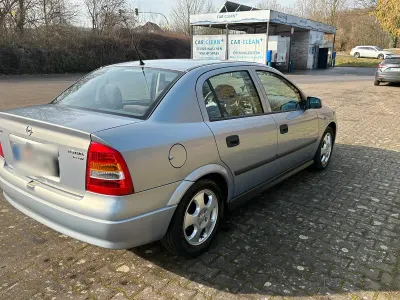 Gebraucht Opel Astra 104 PS (76 kW) 2000 Andere farben Limousine