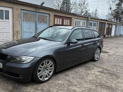 Gebraucht BMW 320 150 PS (110 kW) 2006 Grau Kombi
