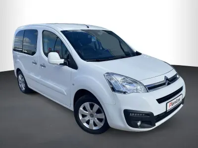 Gebraucht Citroën Berlingo SELECTION 110 PS (80 kW) 2016 Polarweiß Van / Kleinbus