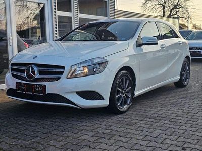 Usata Mercedes A180 Urban 109 CV (80 kW) 2014 Bianco Berlina