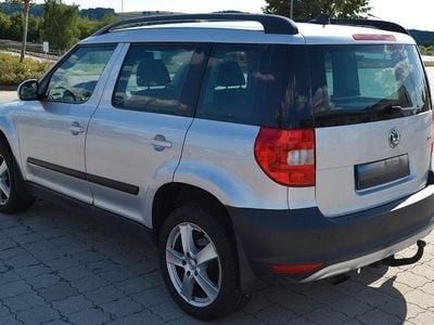 Gebraucht Skoda Yeti Plus Edition 105 PS (77 kW) 2011 Silber SUV