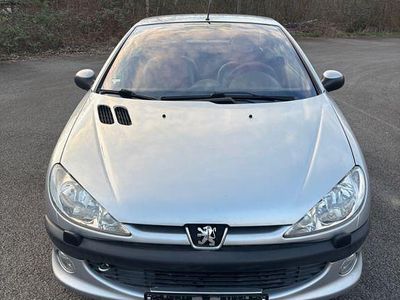 Occasion Peugeot 206 CC 136 ch (100 kW) 2001 Argent Cabriolet