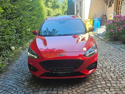 Gebraucht Ford Focus ST-Line 150 PS (110 kW) 2019 Rot Kombi