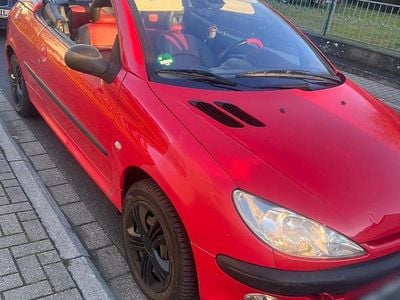 Gebraucht Peugeot 206 CC 109 PS (80 kW) 2002 Rot Cabrio