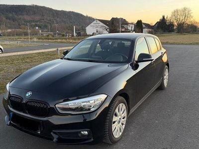 Gebraucht BMW 116 Advantage 109 PS (80 kW) 2017 Schwarz Kleinwagen