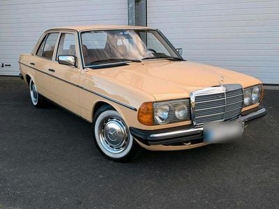 Gebraucht Mercedes 200 60 PS (44 kW) 1981 Limousine