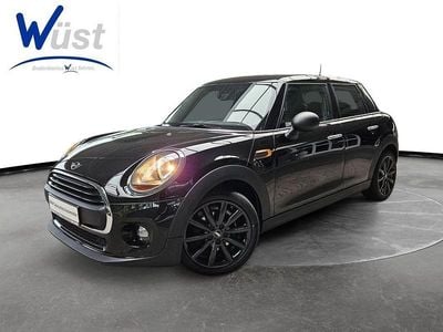 Midnight black Gebraucht 2018 Mini ONE Pepper Kleinwagen | 13.470 € (Fairer Preis)