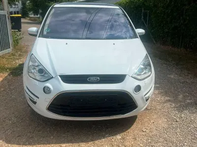 Gebraucht Ford S-MAX Titanium X 203 PS (149 kW) 2012 Silber Van / Kleinbus