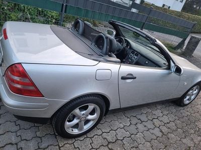 Gebraucht Mercedes SLK230 192 PS (141 kW) 2000 Silber Cabrio