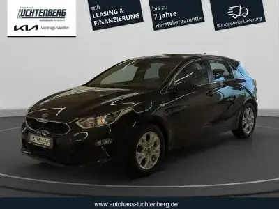 Gebraucht Kia Ceed Vision 140 PS (102 kW) 2021 Schwarz Kleinwagen