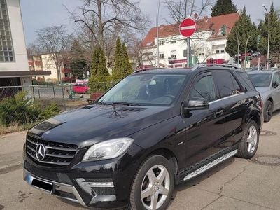 Gebraucht Mercedes ML350 258 PS (189 kW) 2012 Schwarz SUV