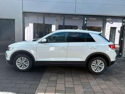 Second-hand VW T-Roc 110 CP (80 kW) 2021 Alb SUV