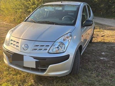 Nissan Pixo