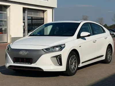 Gebraucht Hyundai Ioniq Premium 88 kW (120 PS) 2019 Weiß Kleinwagen