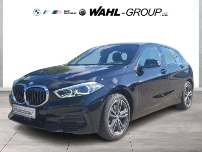 Gebraucht BMW 118 Sport Line 136 PS (100 kW) 2022 Schwarz Limousine