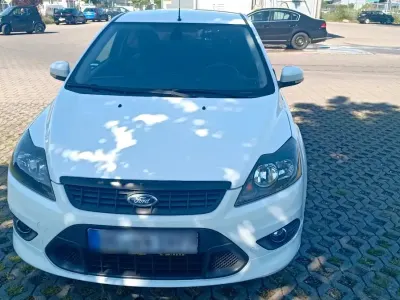 Gebraucht Ford Focus Limited 125 PS (91 kW) 2008 Weiß Limousine