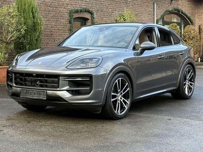 Quarzitgraumetallic Gebraucht 2024 Porsche Cayenne Coupe Chrono Coupé | 113.790 € (Teuer)