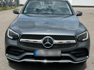Gebraucht Mercedes GLC220 AMG 194 PS (142 kW) 2021 Grau SUV