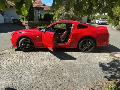 Gebraucht Ford Mustang GT 424 PS (311 kW) 2013 Rot Coupé