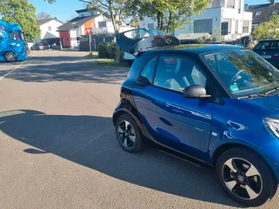 Gebraucht Smart ForTwo Electric Drive 60 kW (82 PS) 2021 Blau Coupé