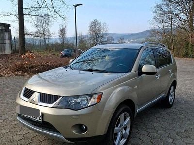 Gebraucht Mitsubishi Outlander 156 PS (114 kW) 2008 Gold SUV