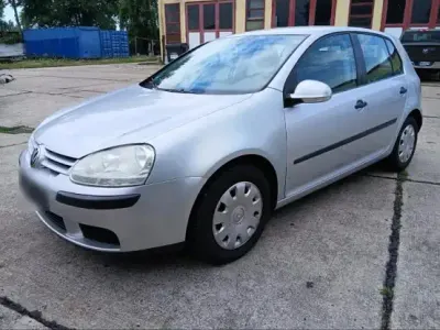 Gebraucht VW Golf IV 74 PS (54 kW) 2005 Silber Limousine