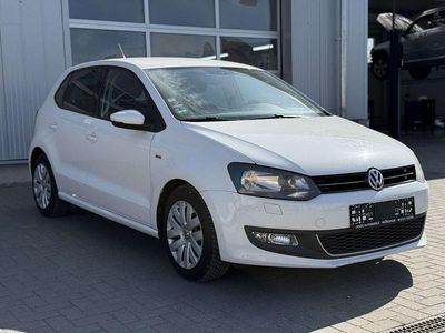 Gebraucht VW Polo Life 90 PS (66 kW) 2013 Weiß Kleinwagen